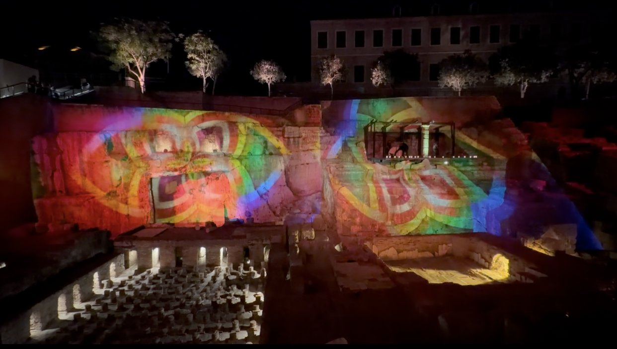 Roman Baths projection mapping — click to watch
